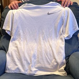 Nike Men's Classic White Tee